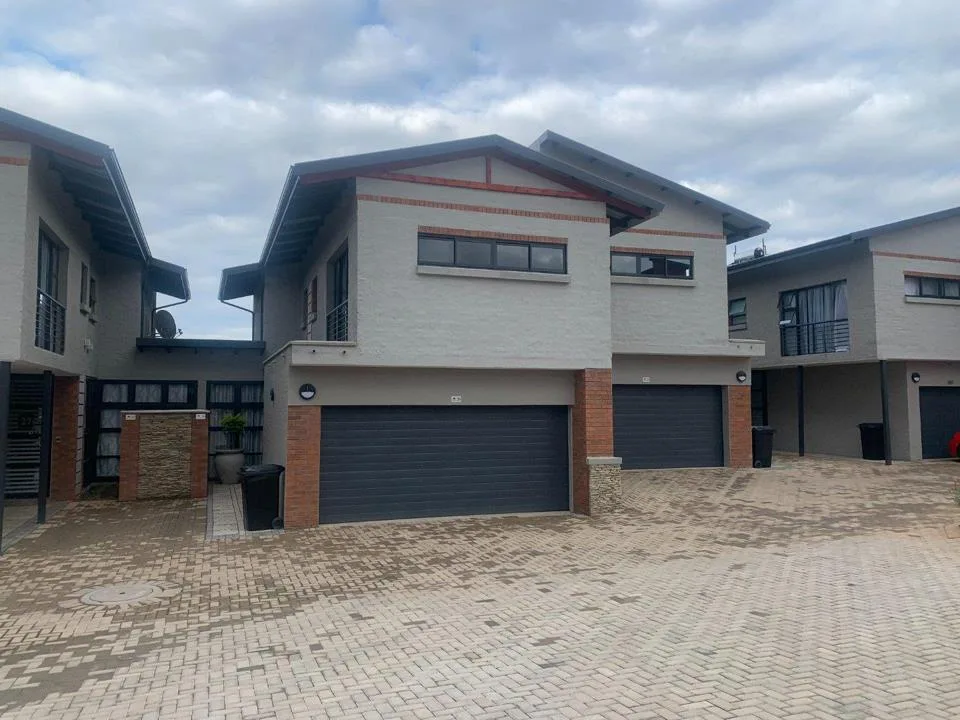 3 Bedroom Townhouse for sale in Golden Acres Estate