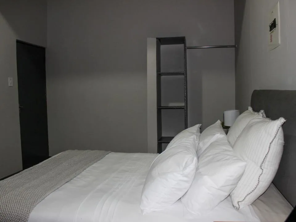 1 Bedroom Apartment / flat to rent in Johannesburg Central