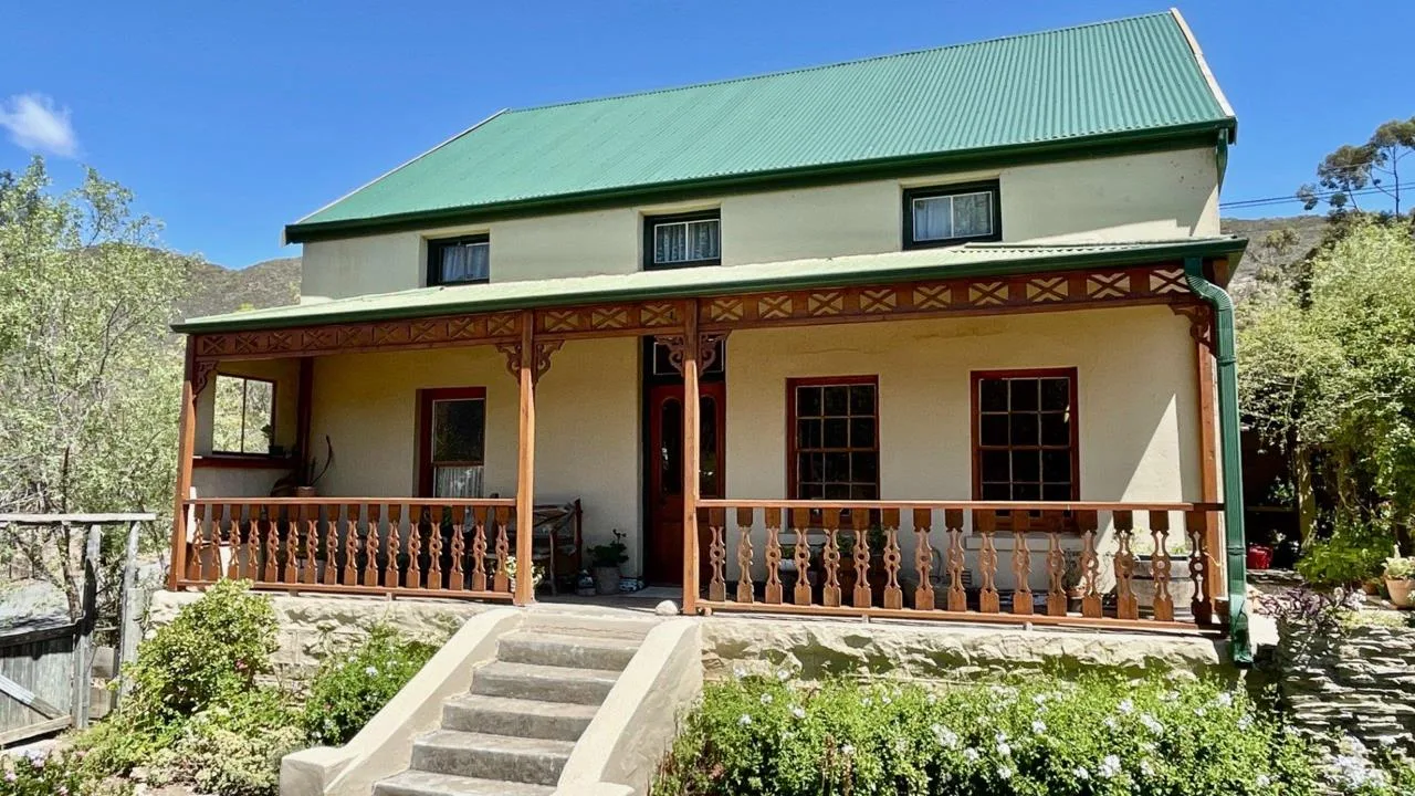 5 Bedroom House for sale in Barrydale