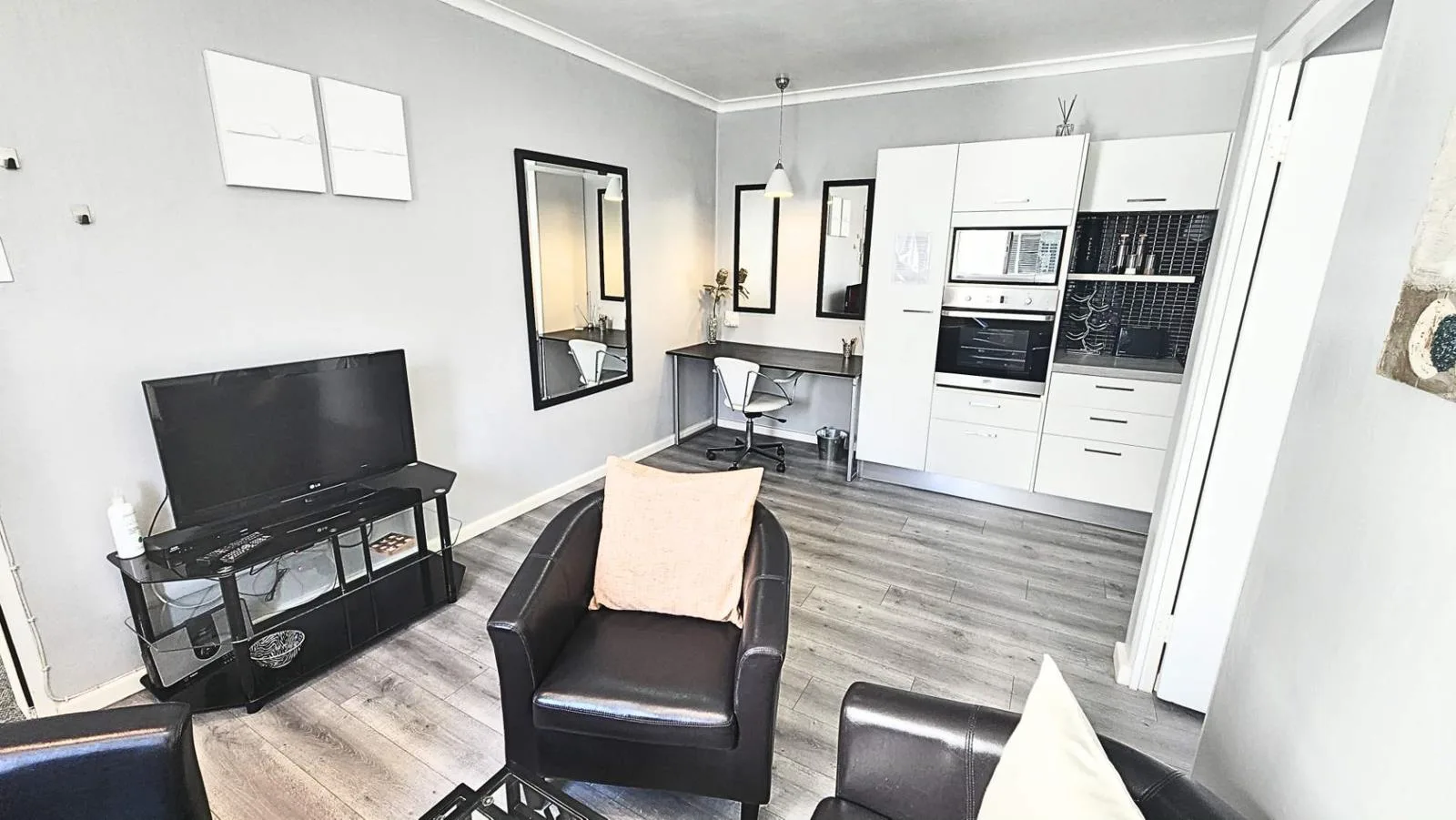 1 Bedroom Apartment in Oranjezicht