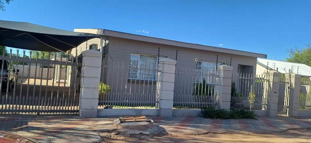 3 Bedroom House for sale in Flora Park