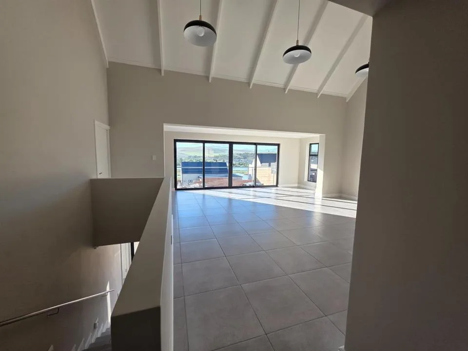 3 Bedroom House for sale in Hartenbos Central