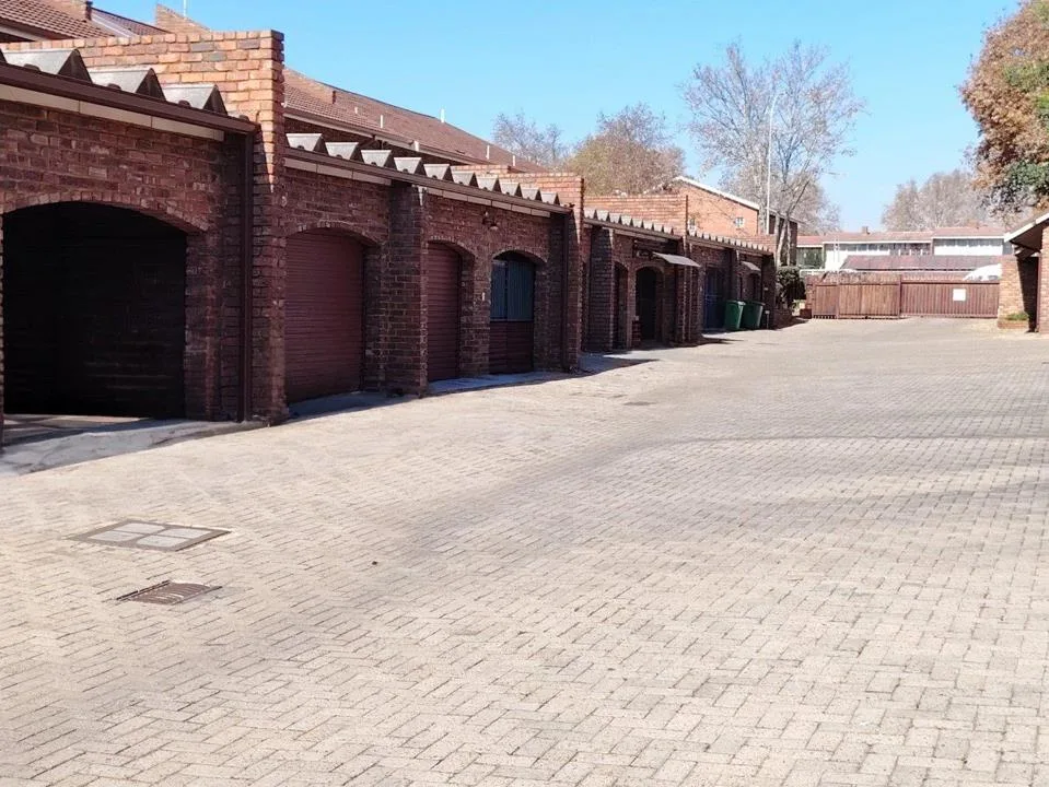 3 Bedroom Townhouse for sale in Middelburg Central