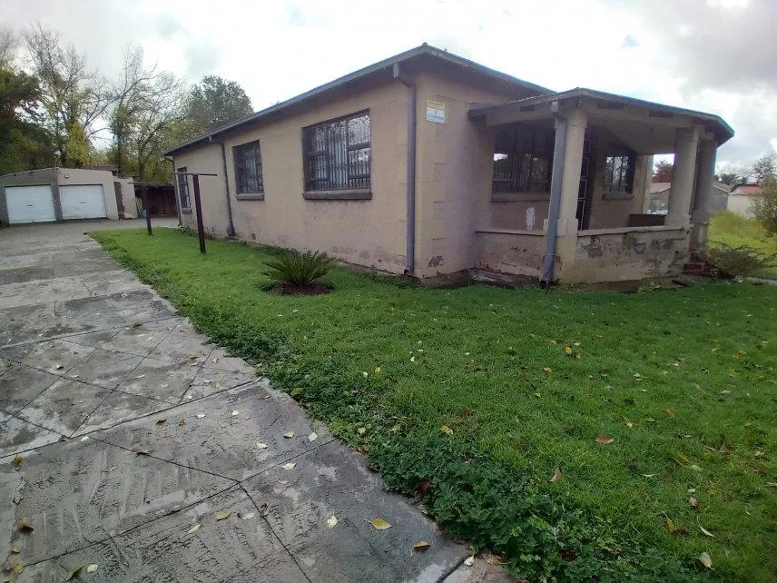 4 Bedroom House for sale in Ficksburg