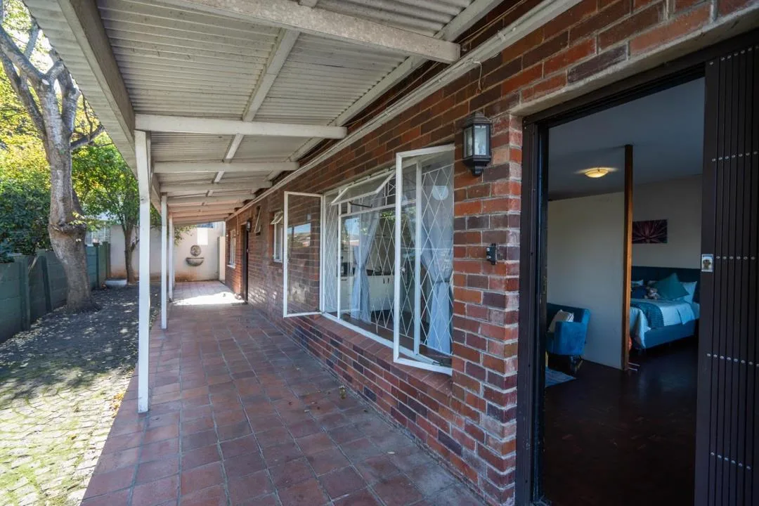 1 Bedroom Apartment / flat for sale in West Hill