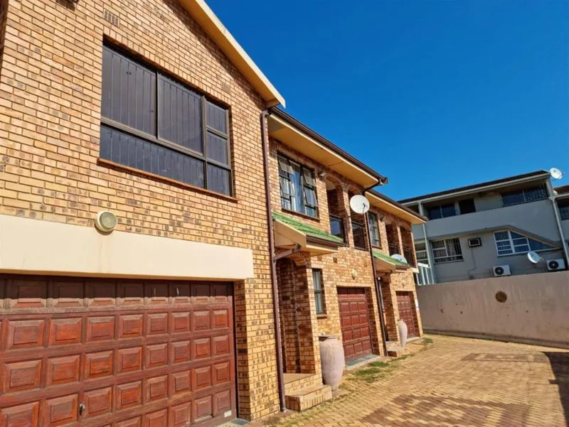 10 Bedroom House for sale in Reservoir Hills