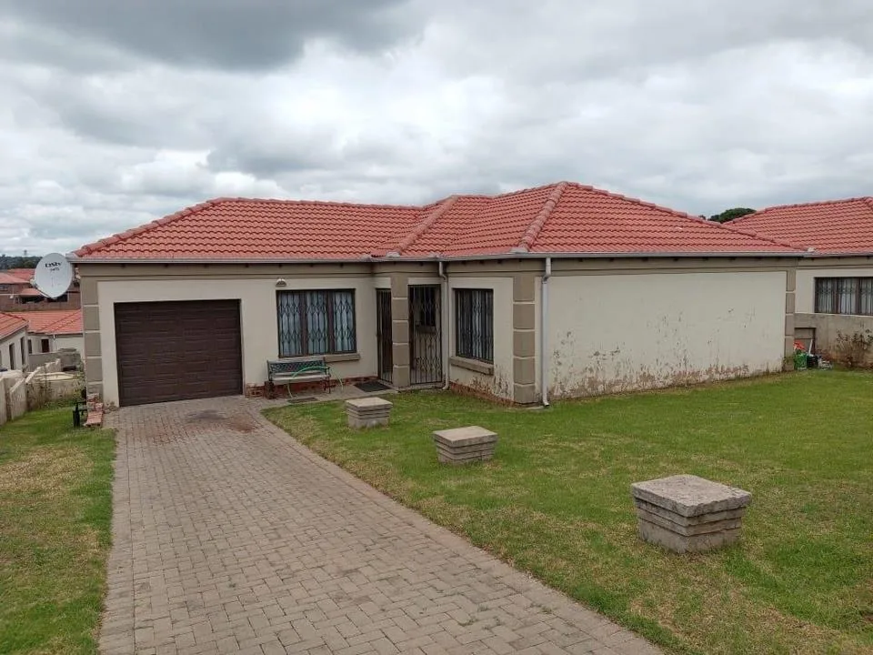 3 Bedroom Townhouse to rent in Jackaroo Park
