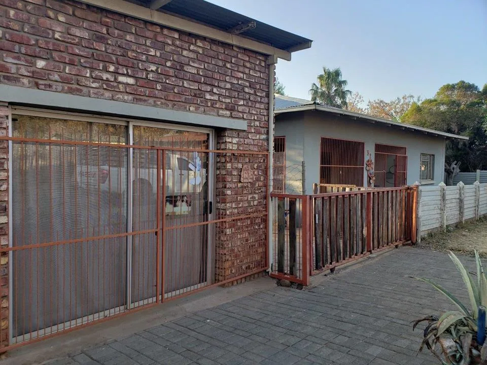 3 Bedroom House for sale in Warrenton