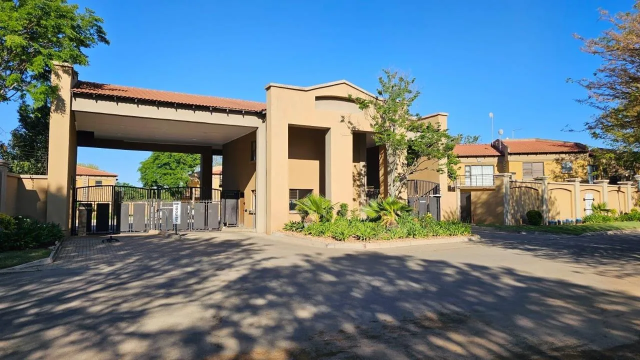 1 Bedroom Apartment / flat for sale in Penina Park Ext 1