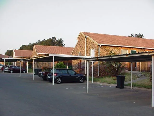 2 Bedroom Townhouse in Allens Nek