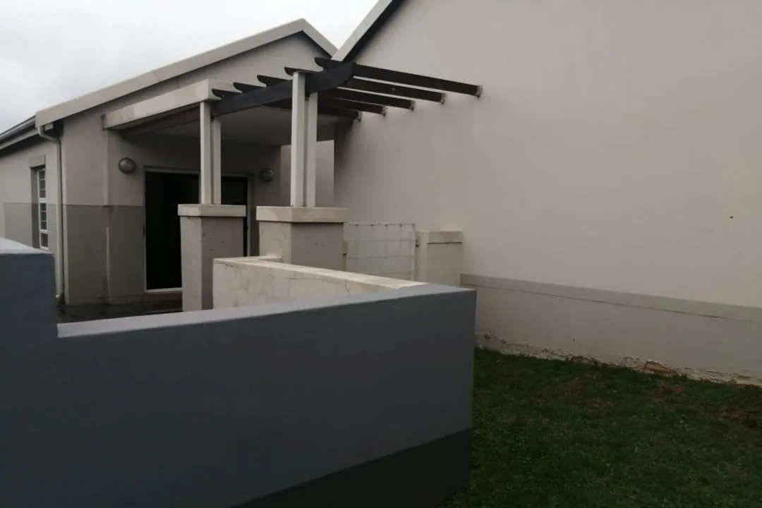 3 Bedroom Townhouse to rent in Die Heuwel