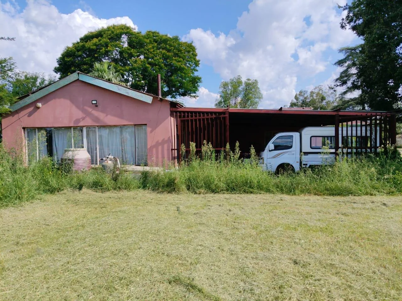 4.3 ha Smallholding in Onderstepoort