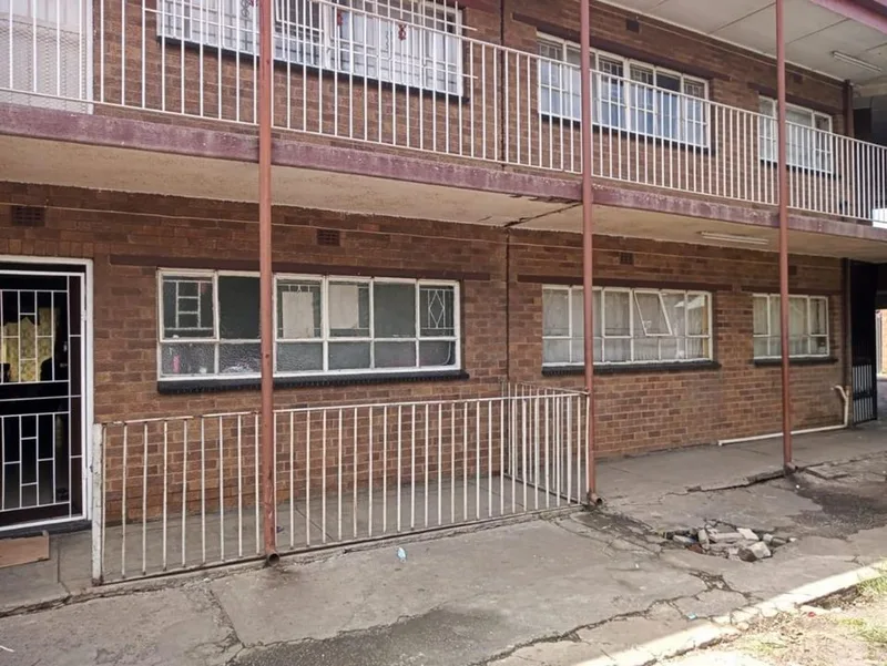 2 Bedroom Apartment / flat for sale in Vereeniging Central