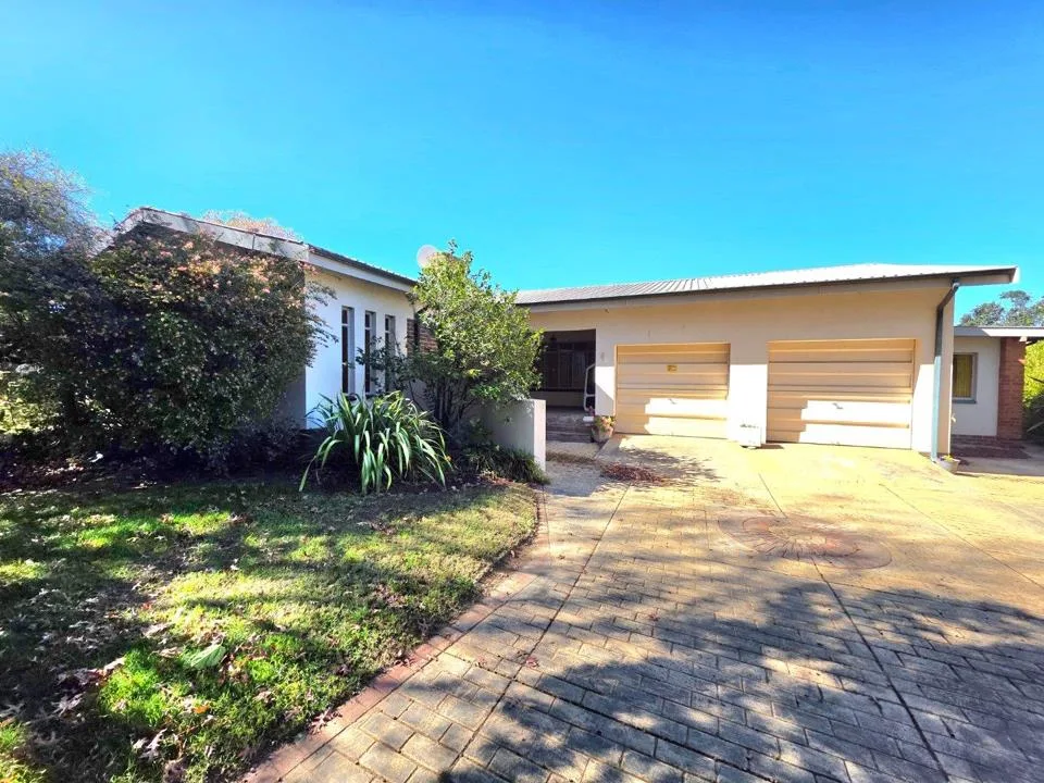 3 Bedroom House for sale in Panorama