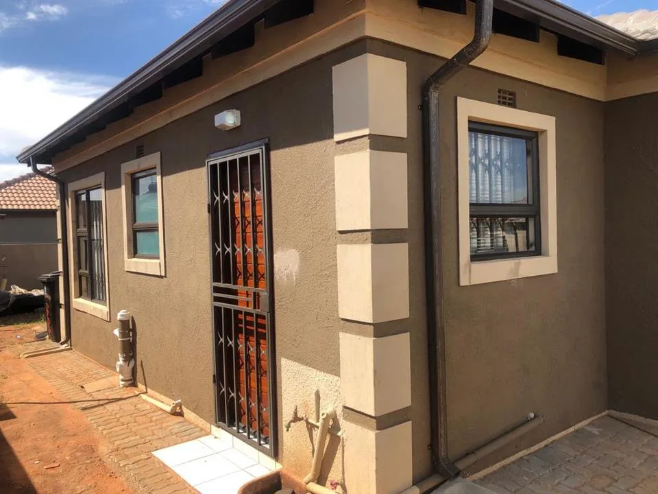 3 Bedroom House to rent in Crystal Park