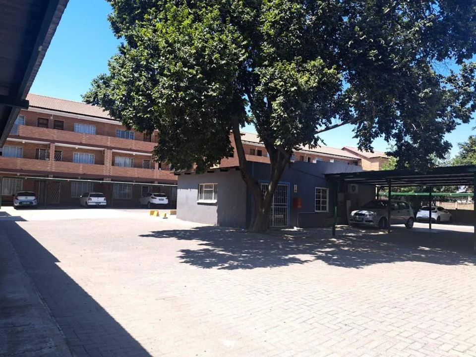 1 Bedroom Apartment / flat for sale in Rustenburg Central