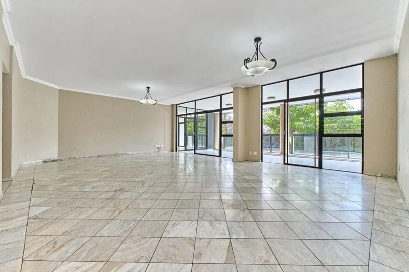 3 Bedroom Apartment / flat for sale in Houghton Estate