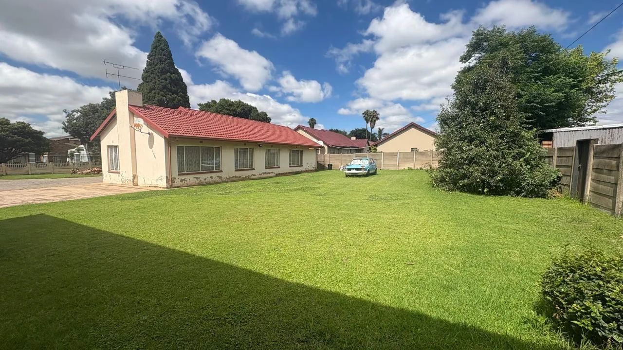 4 Bedroom House for sale in Rynsoord