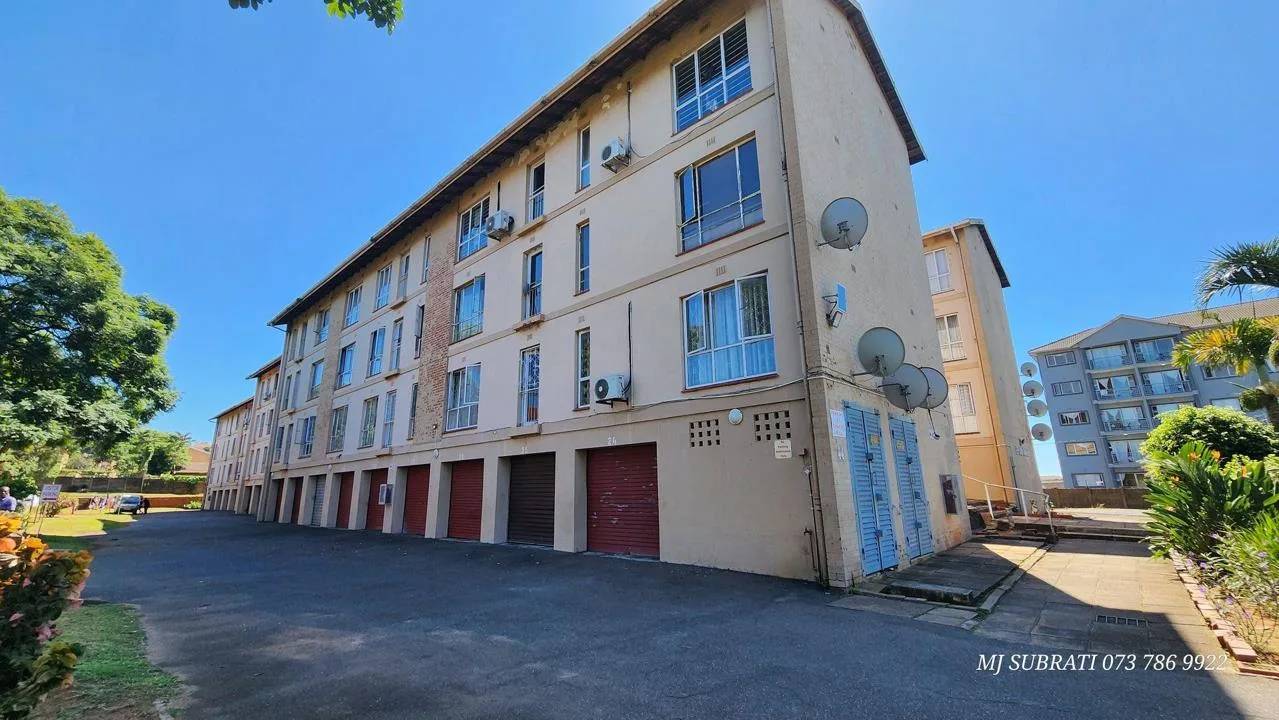 1 Bedroom Apartment / flat for sale in Montclair