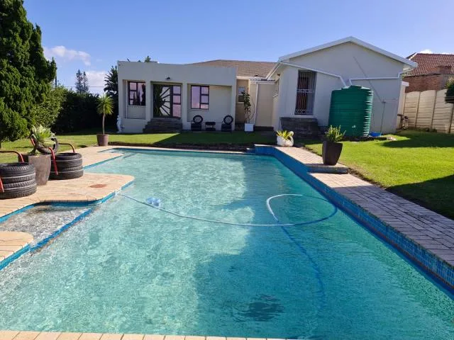 5 Bedroom House for sale in Sunnyridge