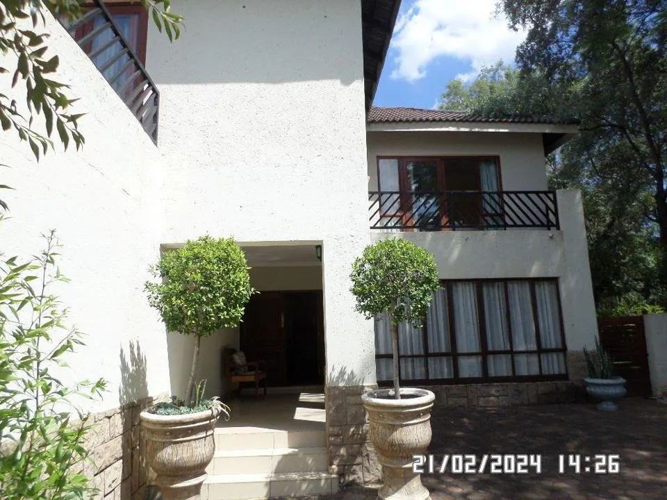 4 Bedroom House for sale in Modimolle