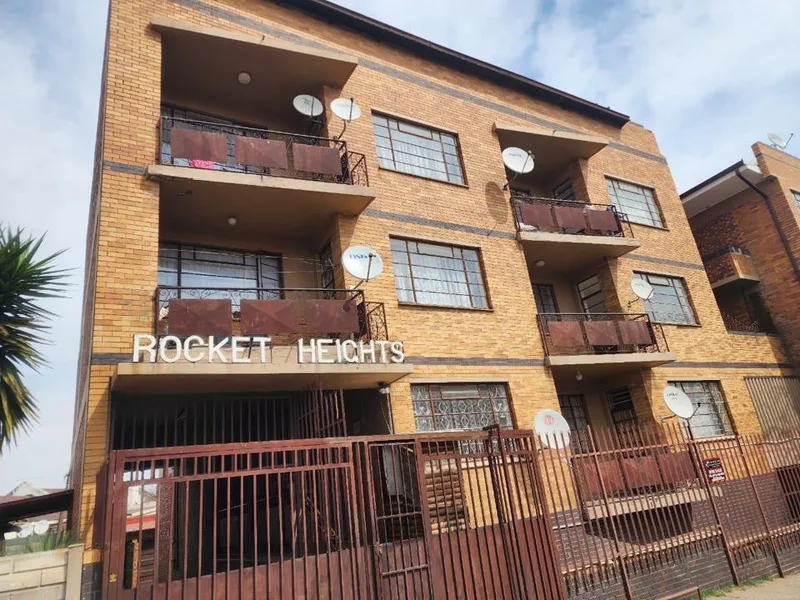 3 Bedroom Apartment / flat for sale in Troyeville