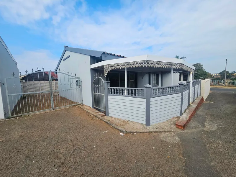 2.5 Bedroom Cluster in Austerville
