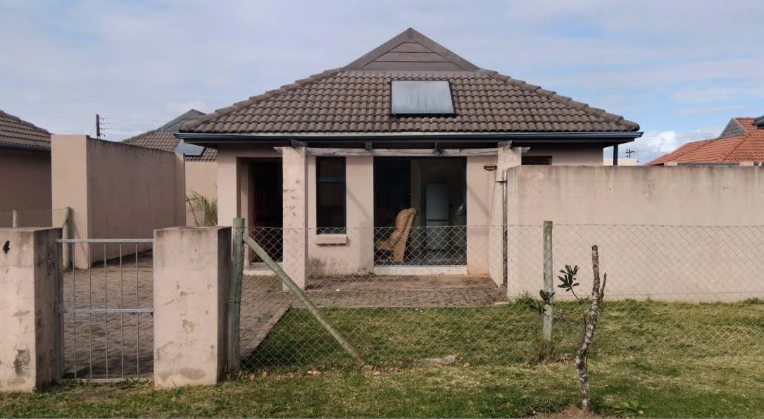 3 Bedroom House for sale in Kidds Beach