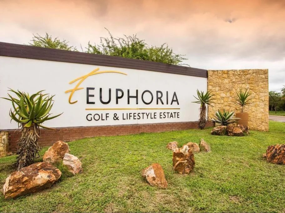 782 m² Land available in Euphoria Golf Estate