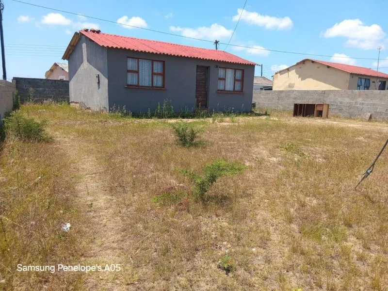 2 Bedroom House for sale in Mdantsane Nu 7