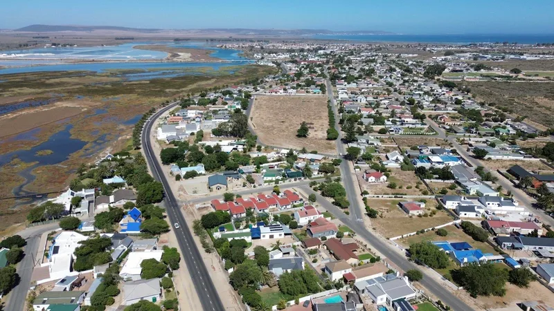 566 m² Land available in Velddrif