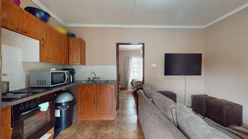 1 Bedroom Apartment / flat for sale in Bult West