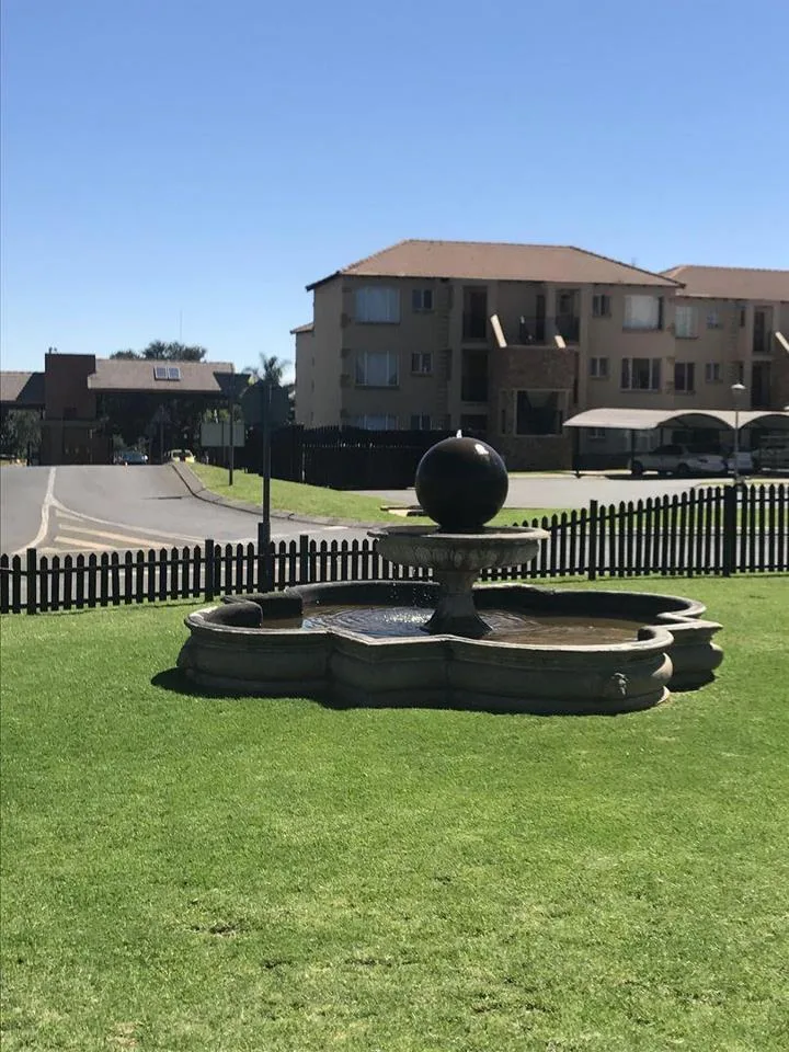 2 Bedroom Apartment / flat for sale in Reyno Ridge