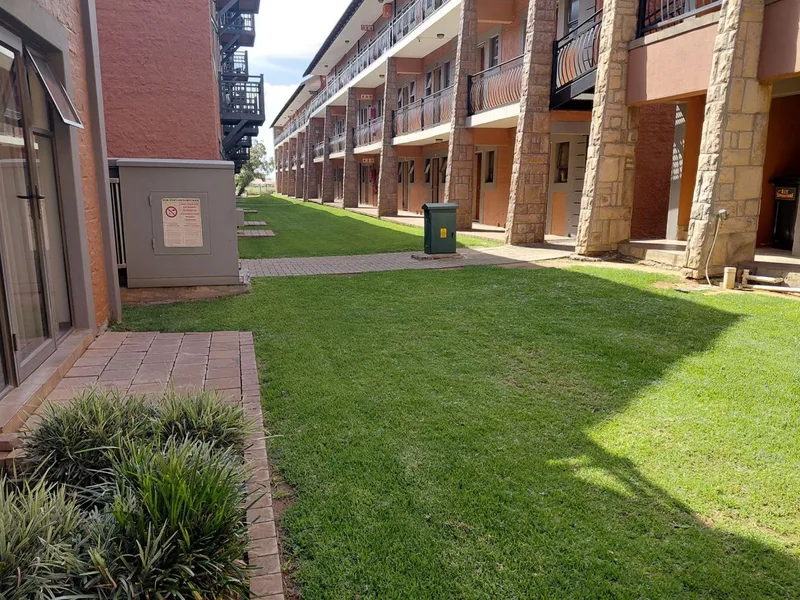 1 Bedroom Apartment in Spitskop