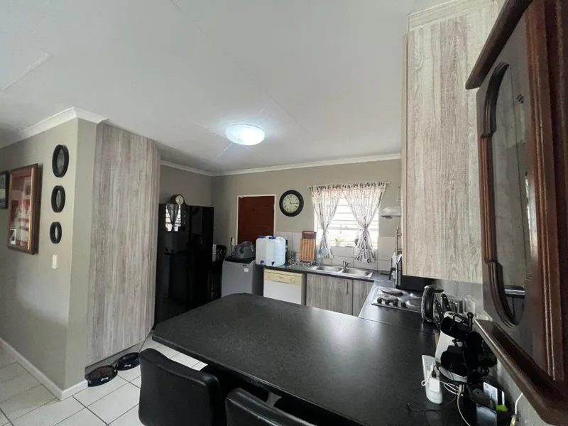 3 Bedroom Townhouse for sale in Wilgeheuwel
