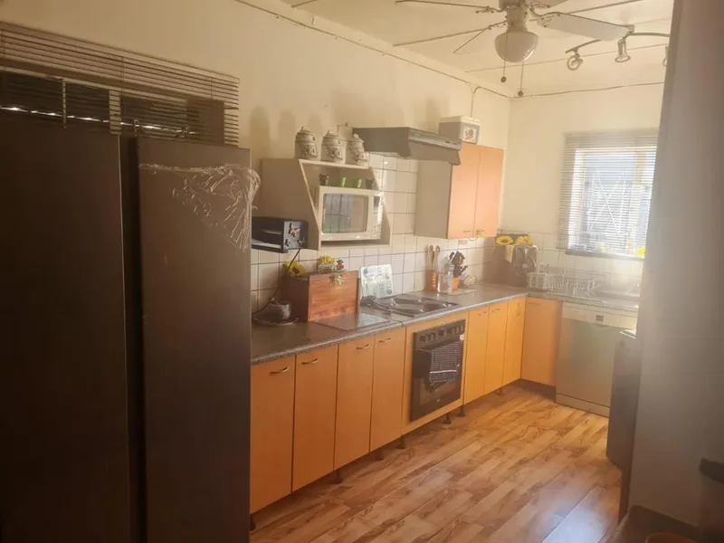 4 Bedroom House for sale in Vanderbijlpark CE 2