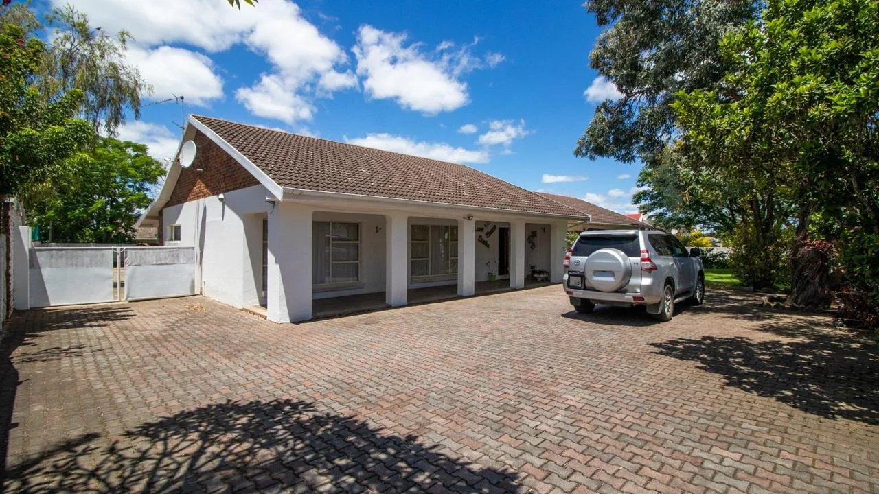 4 Bedroom House for sale in King Williams Town Central