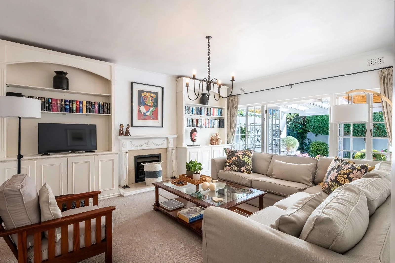 3 Bedroom House in Bishopscourt Village