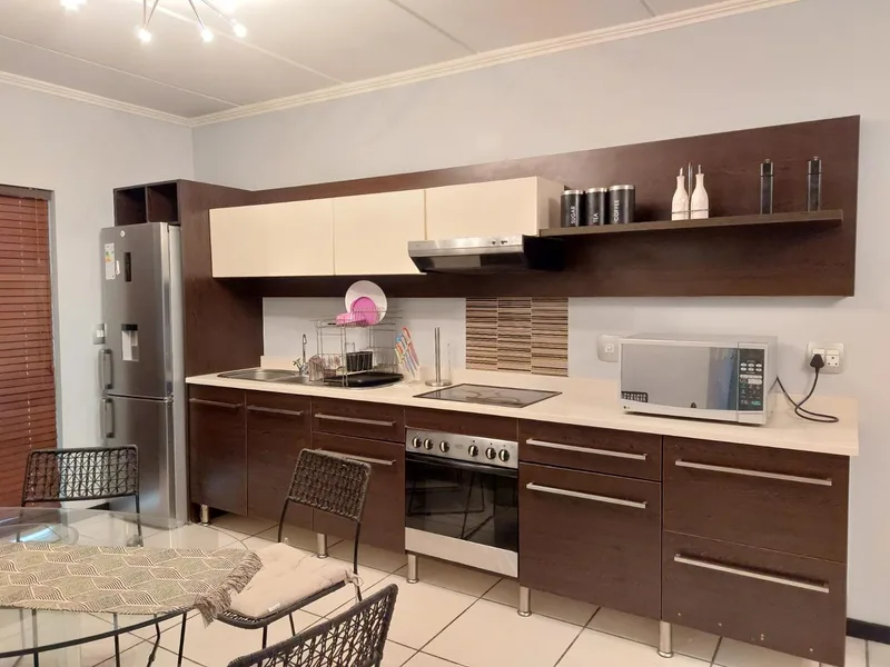 2 Bedroom Apartment in Douglasdale