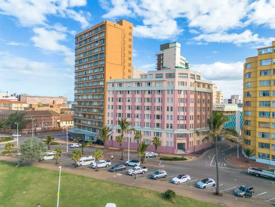 4 Bedroom Apartment / flat for sale in South Beach