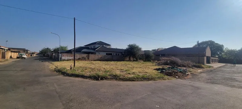 549 m² Land available in Hadison Park