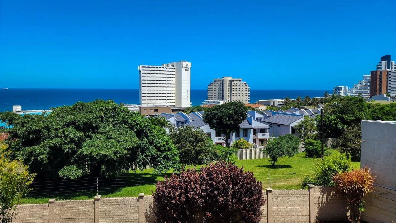3 Bedroom Townhouse for sale in Umhlanga Central