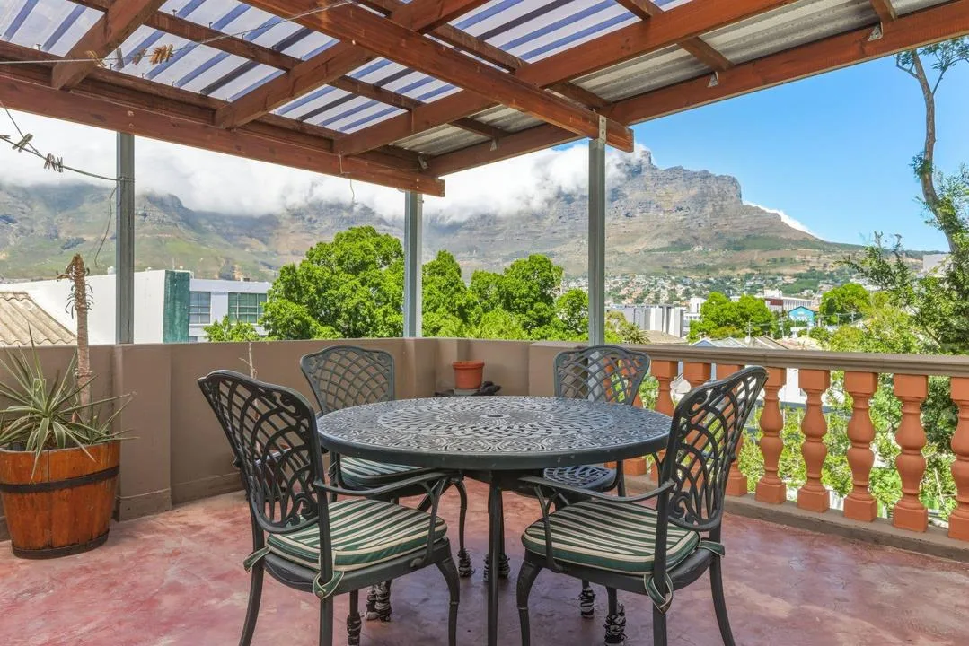6 Bedroom House for sale in Bo Kaap