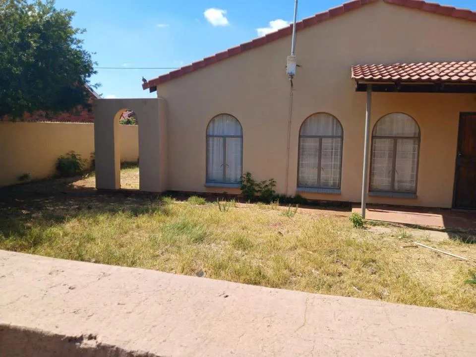 3 Bedroom House to rent in Mmabatho Unit 15