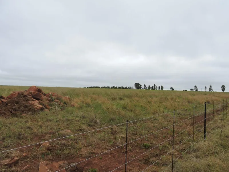 42.8 ha Land available in Magaliesburg