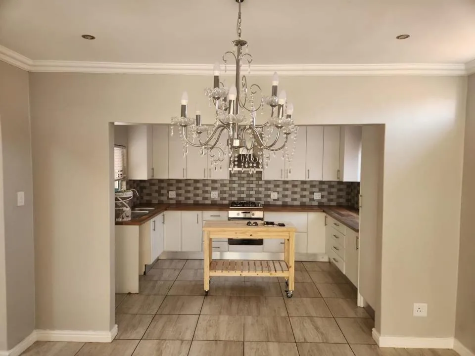 2 Bedroom Townhouse to rent in River Club