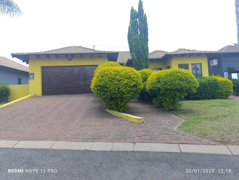 3 Bedroom Townhouse to rent in Ben Fleur