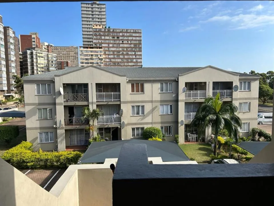 2 Bedroom Apartment / flat for sale in North Beach