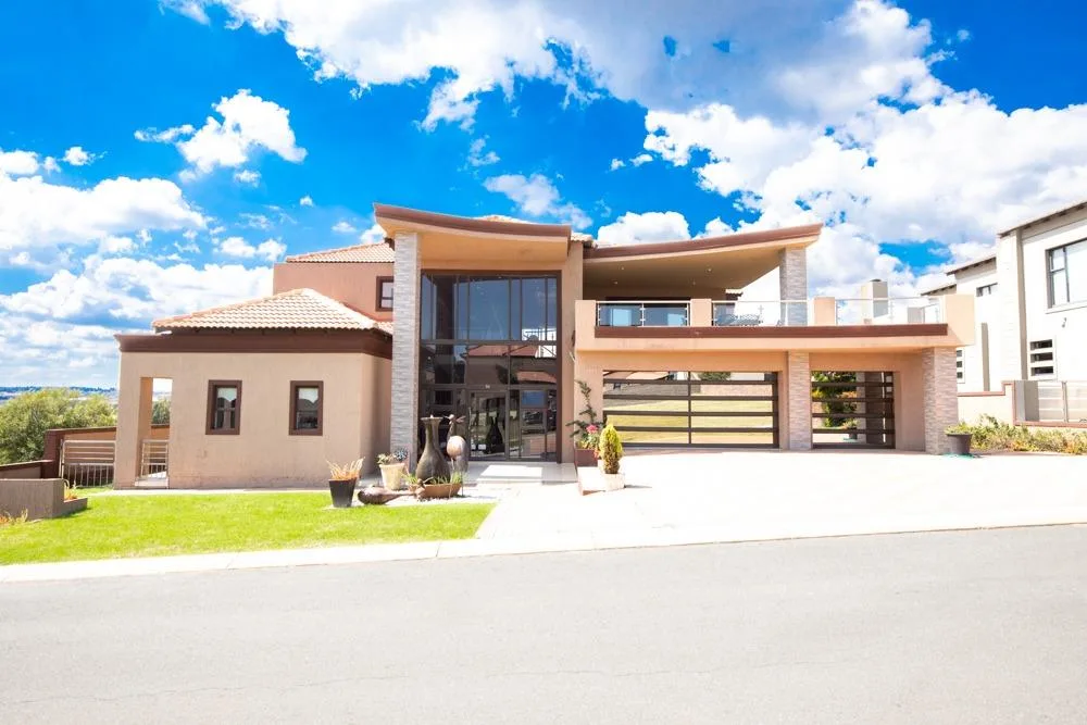 4 Bedroom House for sale in Blue Valley Golf Estate