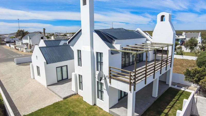 5 Bedroom House in Paternoster